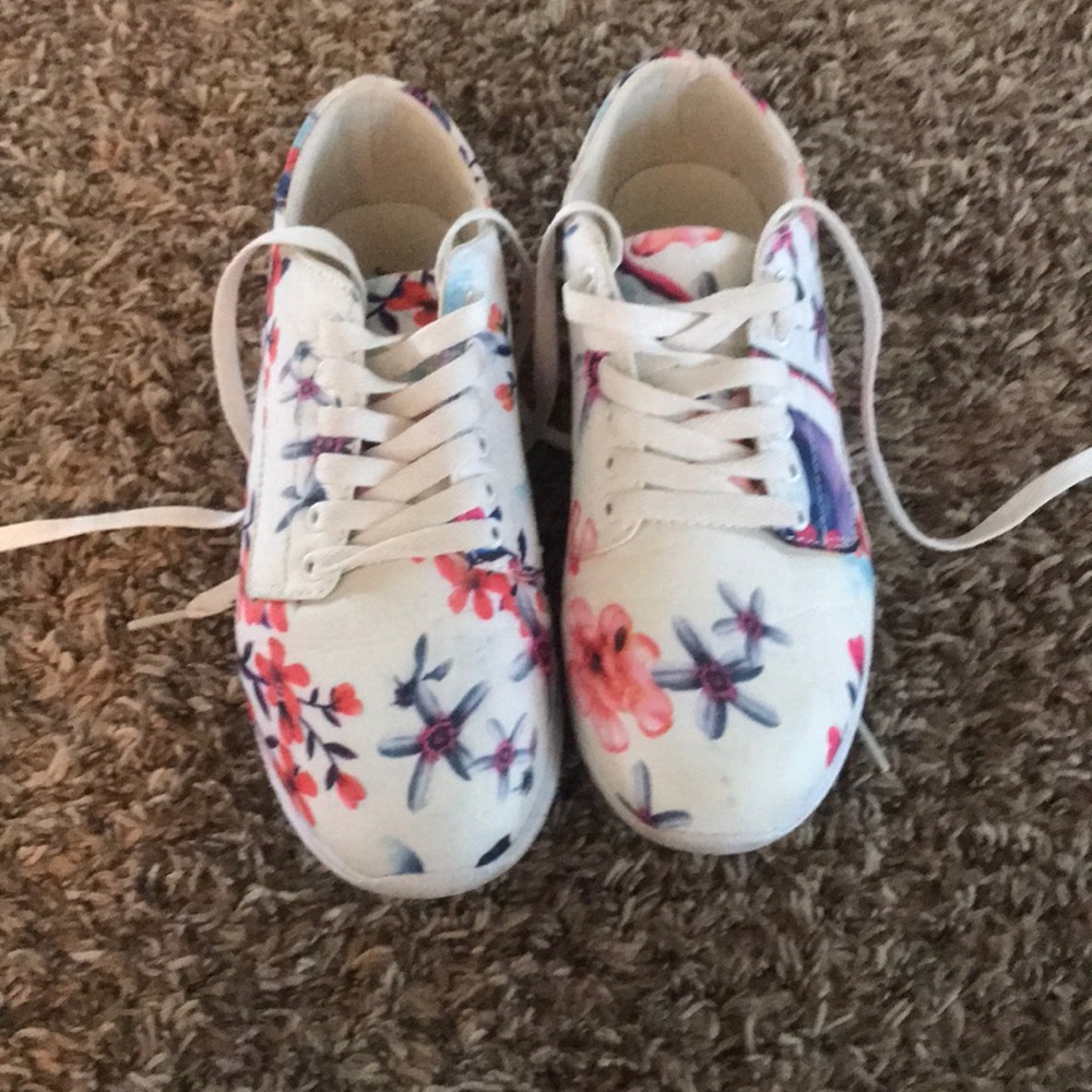 Women’s Justfab shoes